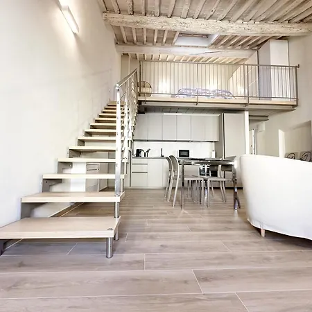 Casa Lore Belfioreguesthouses Pontedera Exterior photo